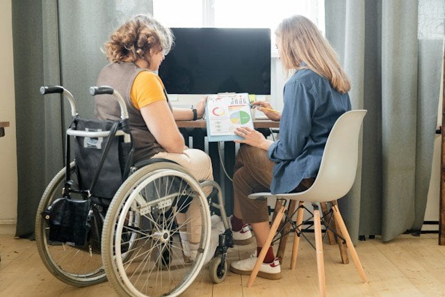 Digital assistanse: identitet, samtykke og personvern i praksis
