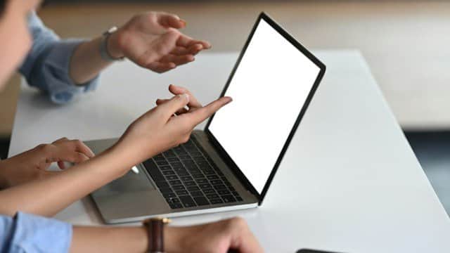 Taushetsplikt og digital dømmekraft for BPA-assistenter